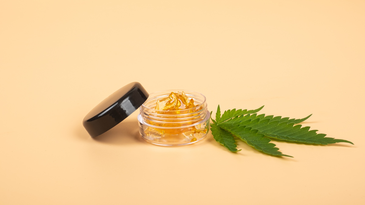 Glass Concentrate Jars vs. Plastic